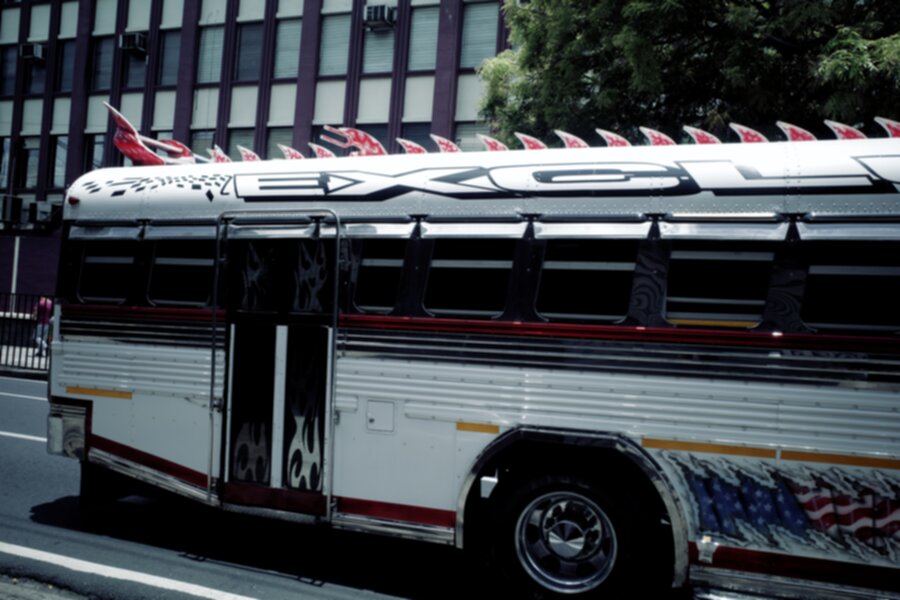 Bus 900